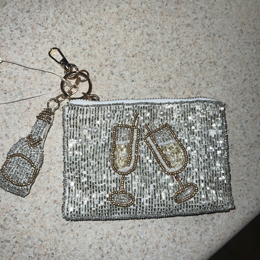 Coin purse beaded NWT gold/silver/cream/white champagne glass